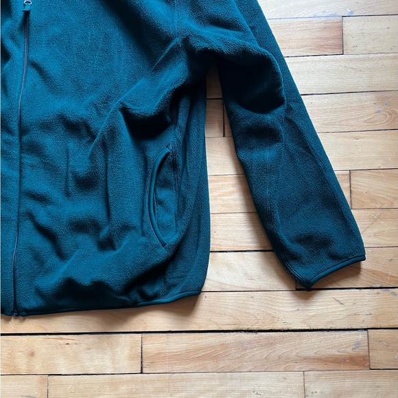 UNIQLO Fleece Full-Zip Jacket - Picture 3 of 3